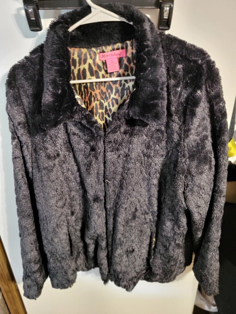 BETSEY JOHNSON VEGAN FUR JACKET SZ XL